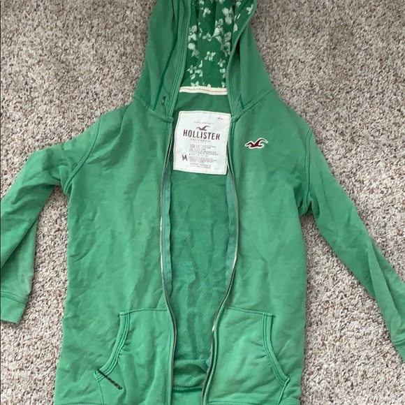 Hollister Tops - Hollister sweatshirt